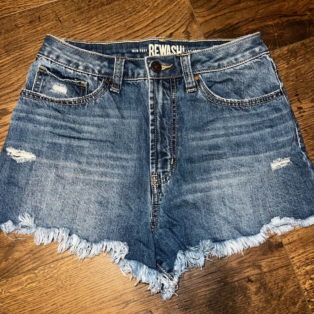 High rise vintage style denim short